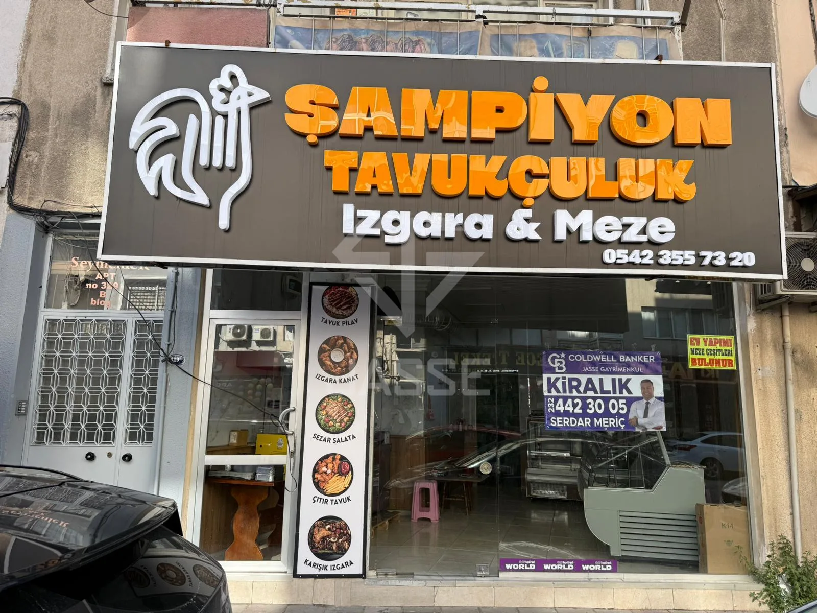BUCA ŞİRİNYER'DE CADDE ÜZERİ KİRALIK DÜKKAN İŞE HAZIR KONUM